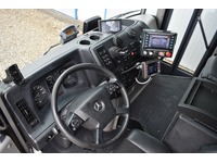 TOC1273_2724771 vehicle image