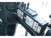 VEBI10438_2724214 vehicle image