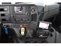 TOC1273_2821079 vehicle image