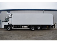 TOC1273_2821079 vehicle image