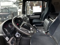 SAHT8627_2736378 vehicle image