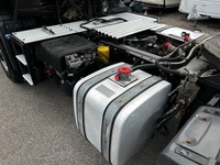 SAHT8627_2736378 vehicle image