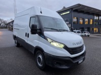 Kall37_2833829 vehicle image