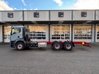 MANB1470_2816885 vehicle image