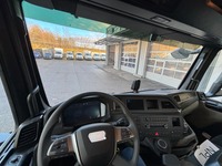 MANB1470_2816885 vehicle image