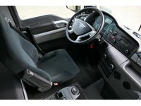DOLD2821_2735414 vehicle image