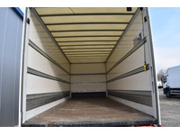 TOC1273_2819606 vehicle image