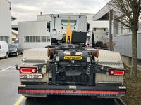 PEMA569_2554595 vehicle image