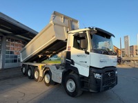 THOM6454_2859980 vehicle image