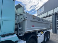 AGRO3463_2718381 vehicle image
