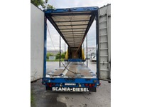 0332025 vehicle image