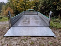 0538025 vehicle image