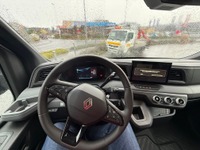 THOM6454_2869125 vehicle image