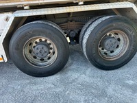 UNIK8334_2542525 vehicle image