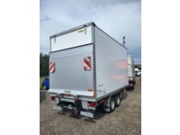 PRON1188_2944945 vehicle image