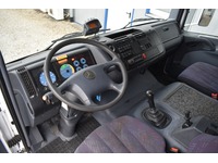 TOC1273_2824016 vehicle image