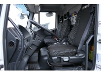 DOLD2821_2828745 vehicle image