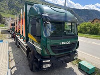 TOLA8240_2888723 vehicle image