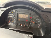 TOLA8240_2888723 vehicle image