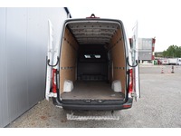 TOC1273_3014201 vehicle image