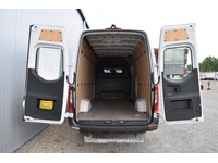 TOC1273_3014201 vehicle image