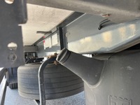 PREI272_2698486 vehicle image