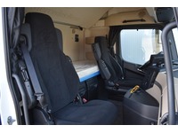 TOC1273_2845244 vehicle image