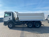 TMR8055_2753330 vehicle image