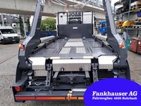 HUTT218_2776921 vehicle image