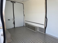 STUD177_2689526 vehicle image