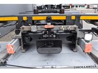 TOC1273_3046753 vehicle image