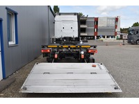 TOC1273_3046753 vehicle image