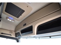 TOC1273_3046753 vehicle image