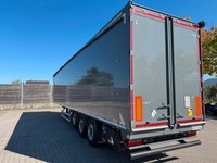 INTG9387_2886931 vehicle image