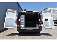 TOC1273_2664175 vehicle image
