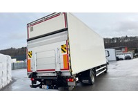 TAMZ4659_2831942 vehicle image