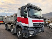 TOLA8240_2772997 vehicle image