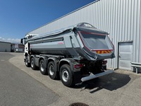 BFS260_1498297 vehicle image