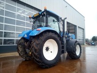 RINA4324_2917798 vehicle image