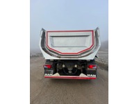 0085026 vehicle image