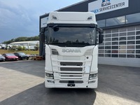 AGRO3463_2991955 vehicle image