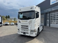 AGRO3463_2991955 vehicle image