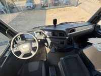 TMR8055_2868631 vehicle image