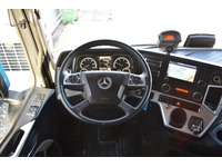 TOC1273_2817037 vehicle image