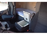 TOC1273_2817037 vehicle image