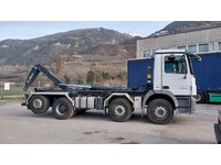 JAQU922_2847498 vehicle image