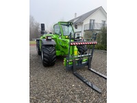 SPRA789_2841026 vehicle image