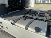 ZELJ895_3002812 vehicle image