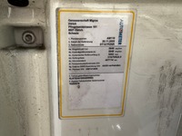 ZELJ895_3002812 vehicle image