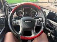 ZELJ895_3002812 vehicle image